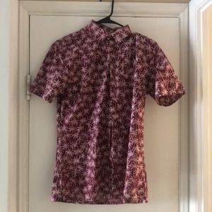 Tori Richards modern fit aloha shirt. Size XS